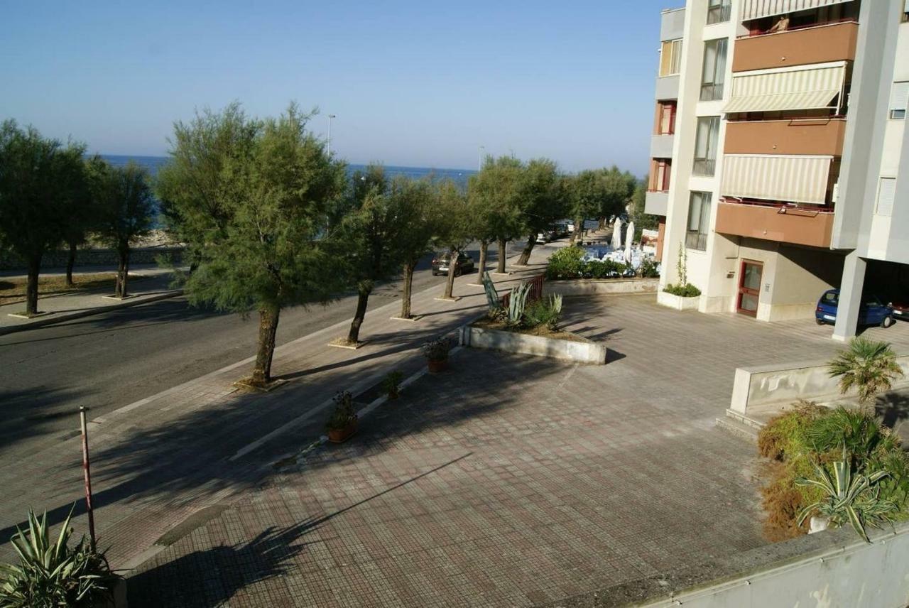 La Veranda Sul Mare Монополи Экстерьер фото